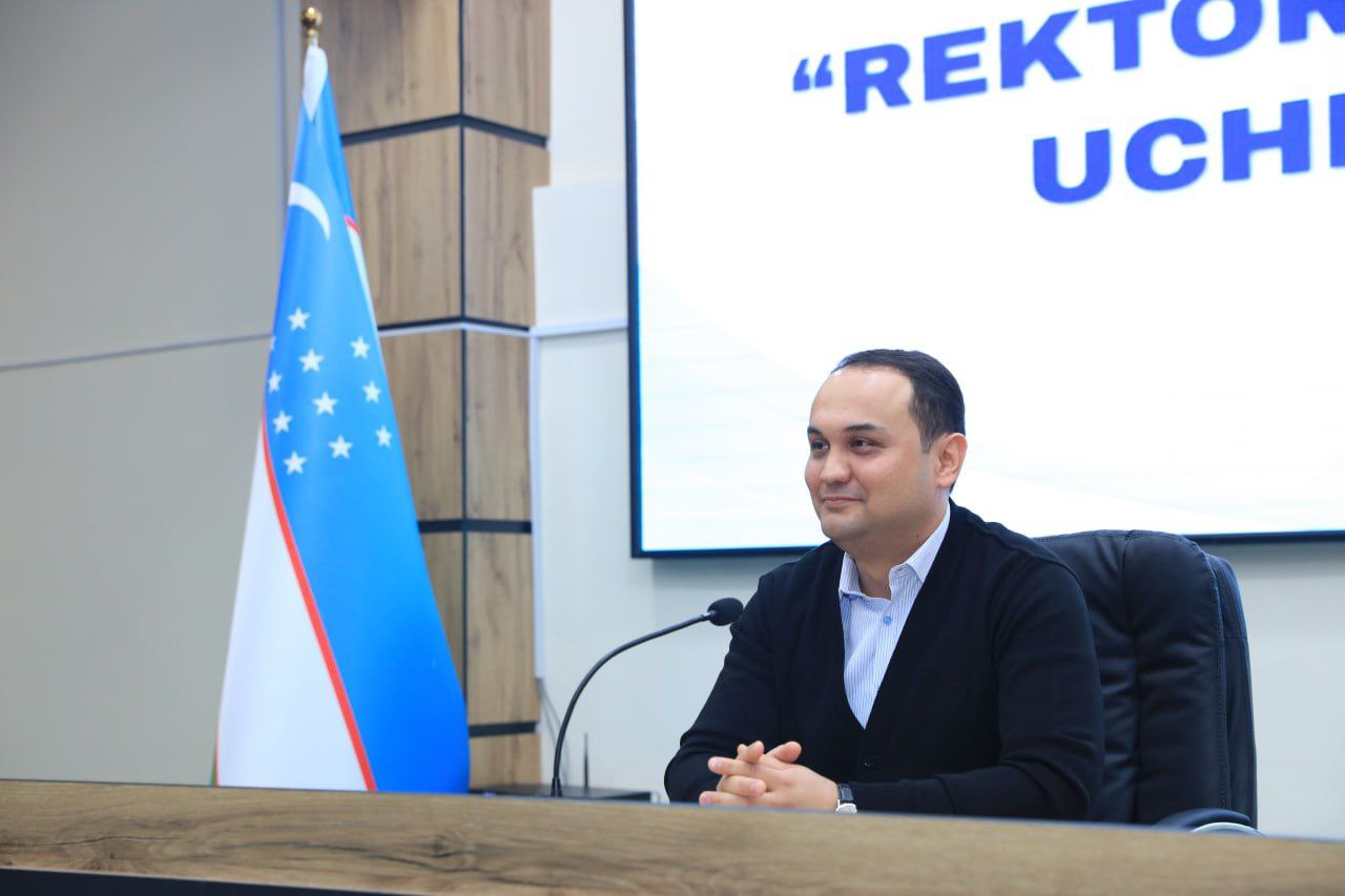 Rektor va yoshlar uchrashuvi